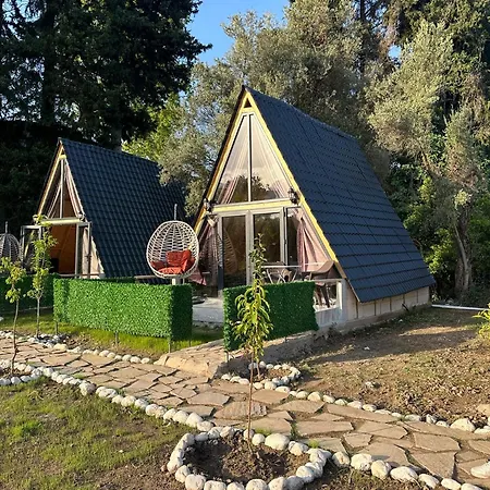 Brothershomesbungalow فندق